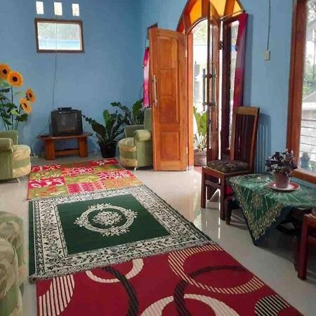 EXPRESS O 91370 Rumah Pemandangan Semeru Asli Lumajang Luaran gambar